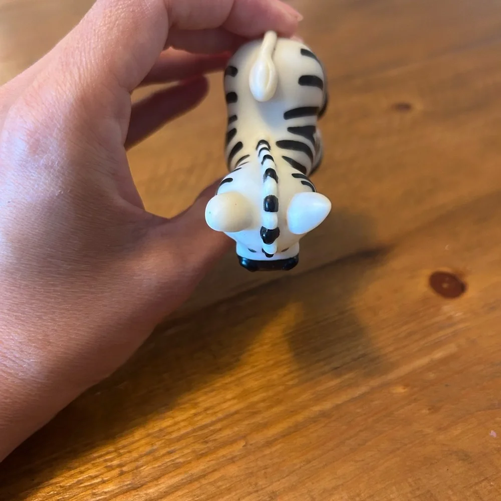 Fisher Price Little People as is zebra. Noah’s Ark replacement